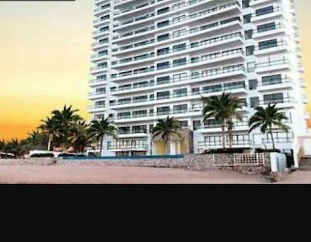 Pearl Tower Mazatlan Hotel Екстериор снимка